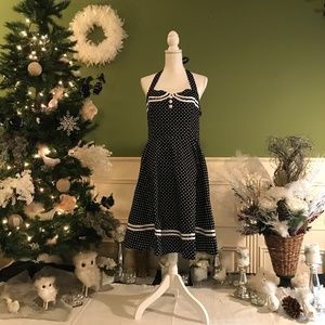 Retro 50’s halter style sun dress